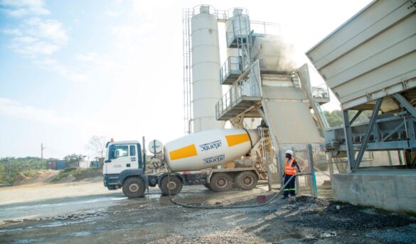 Truck loading point for concrete bathing plant